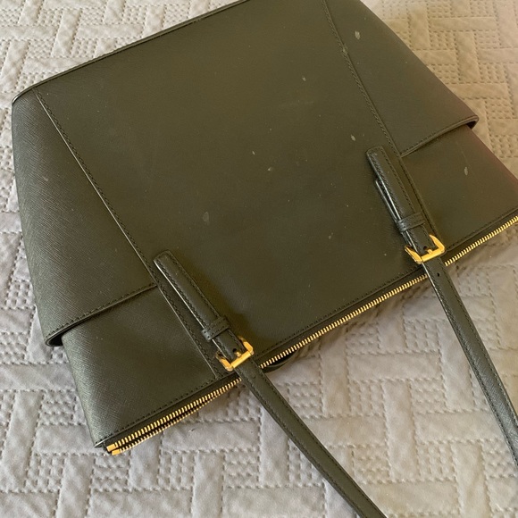 Michael Kors Jet Set tote - Picture 10 of 11